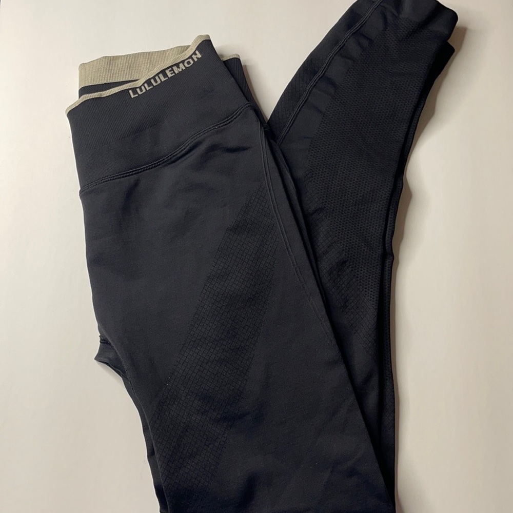 Lululemon leggings size 8